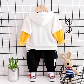 2021 Novo terno dos meninos sportswear meninos' casa casual desgaste do bebê roupa de anime terno 0 1 2 3 4 5 anos de idade Capuz + calça de 2 peças de conjunto