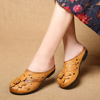 BeckyWalk de Couro Genuíno Sapatos Mulheres Sandálias, Chinelos de Dedo Fechado Verão as Mulheres Sapatos de Cut-Out de Flores feitas à mão Slides WSH2946
